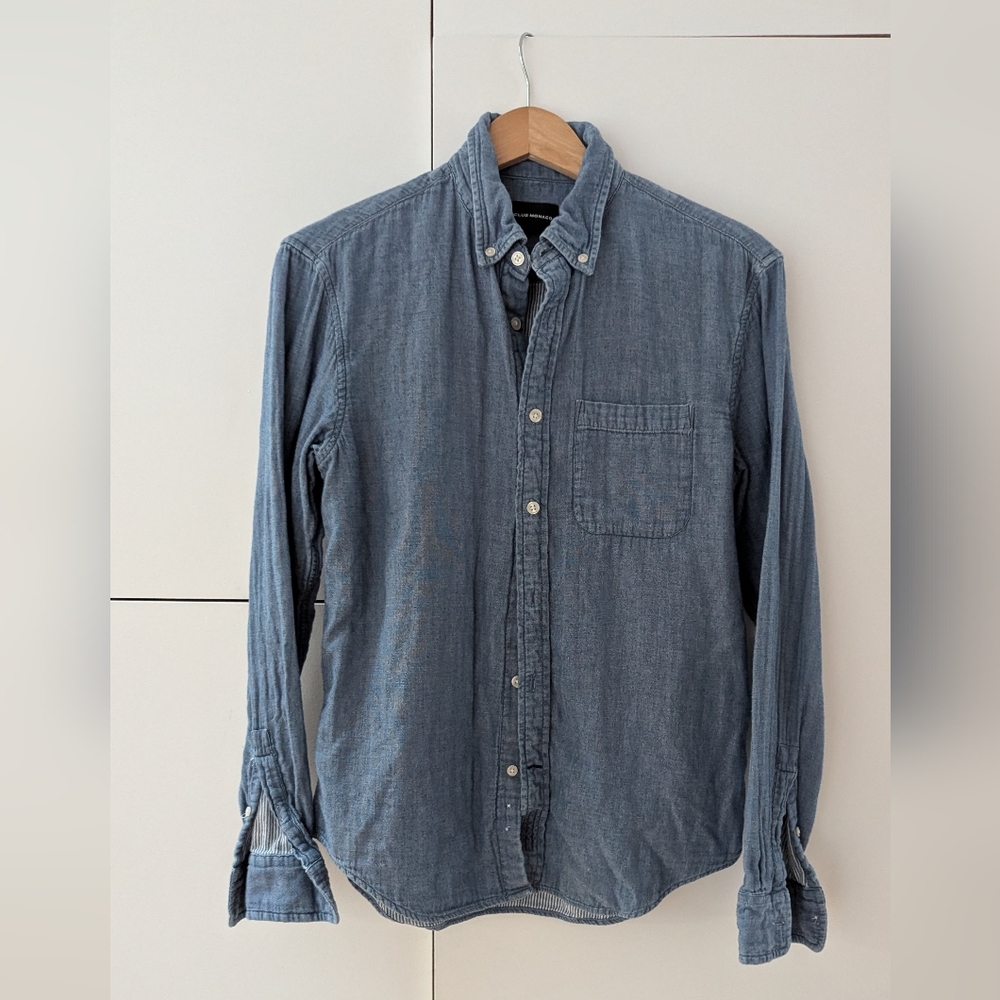 Club Monaco 100% Cotton Button Down Shirt Denim Blue